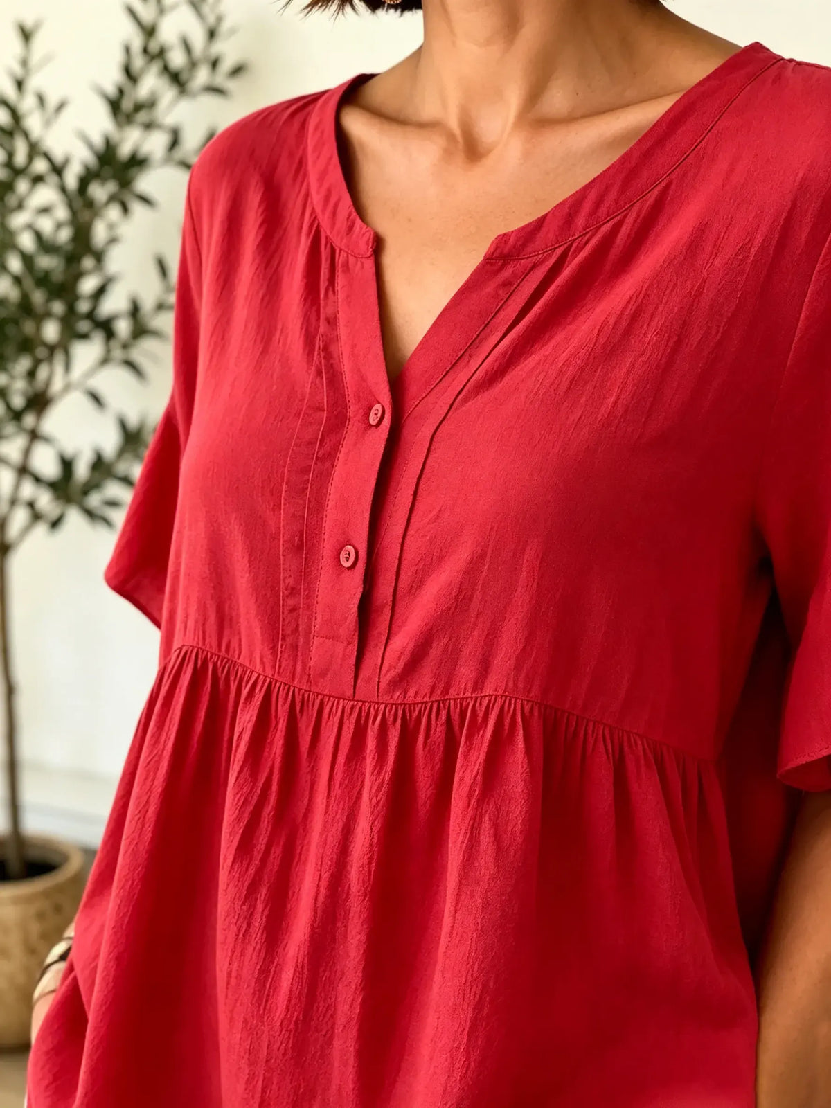 Women Solid Notch Neck Gathered Ruffle Short Sleeve Blouse