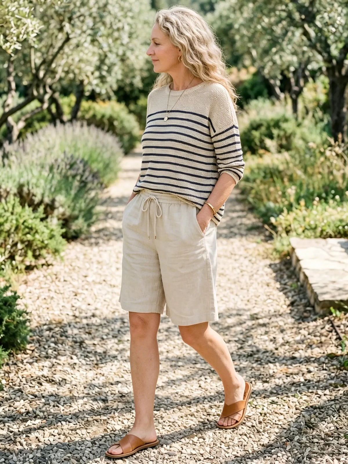 Women's Casual Cotton-Linen Drawstring Mid-Length Shorts